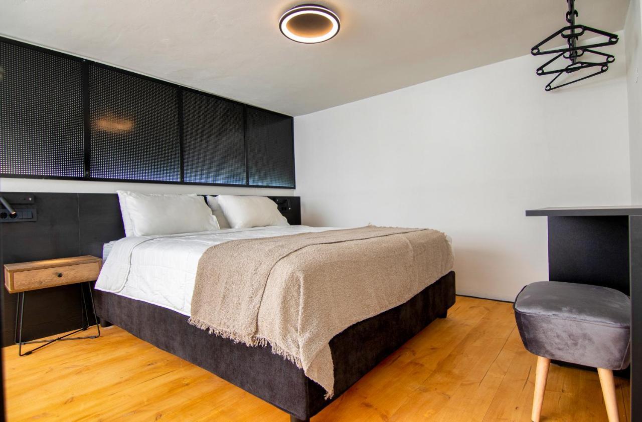 Luxury Loft In The Center Apartment *